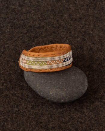 Tennarmband Mellanbred