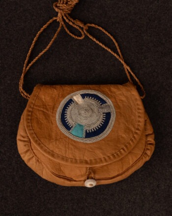 Veasku/Väska Stor Renskinn Tennbroderi