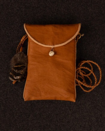 Veasku Beahceloddi/ Mobilväska